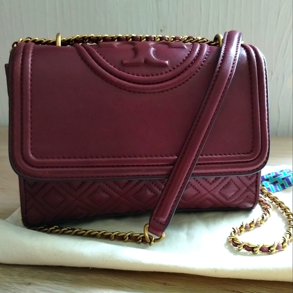 Tory Burch Small Fleming Quilted Claret Wine Small Crossbody Bag W/ Dustbag - Picture 1 of 15